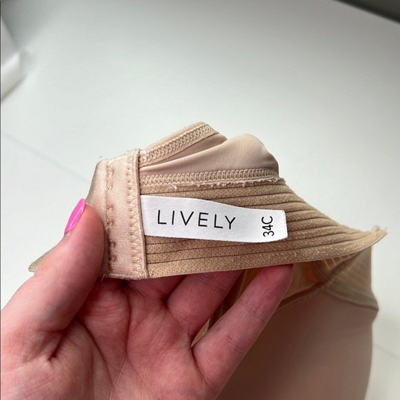 Lively Seamless Nude Bra 34C - Picture 6 of 7